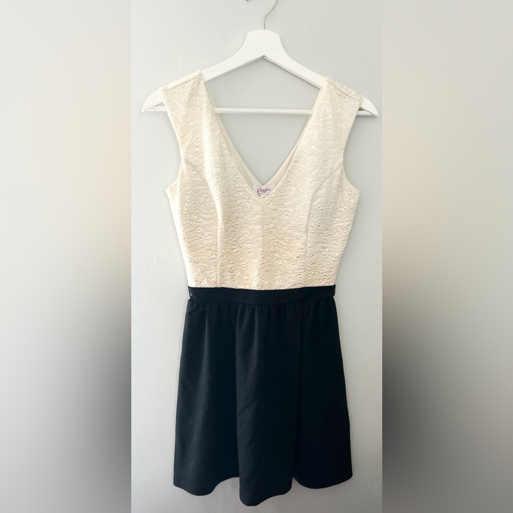 Cream and Black V-Neck Fit-and-Flare Dress, Size S
